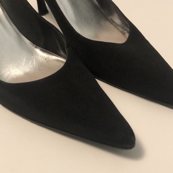 Vintage Women’s Stuart Weitzman Narrow Black Pumps 9.5N - Picture 12 of 13